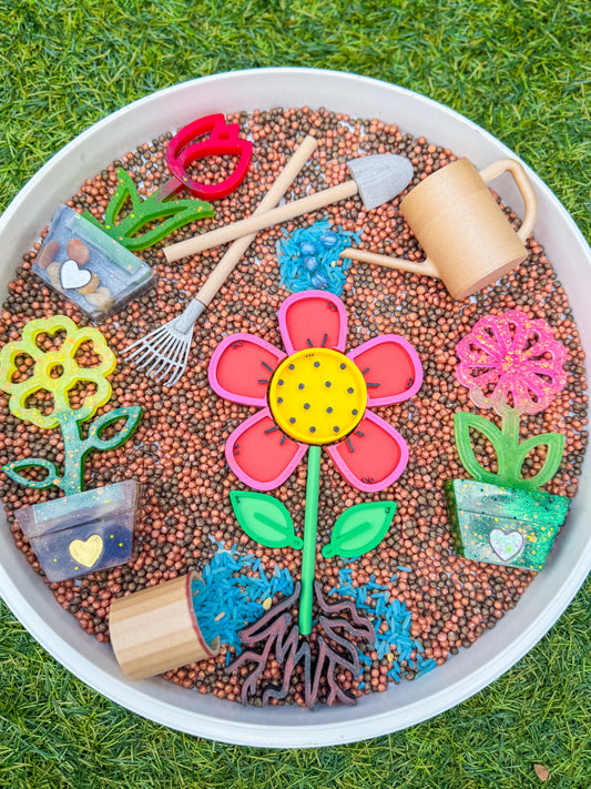 The Little Gardeners Play Kit