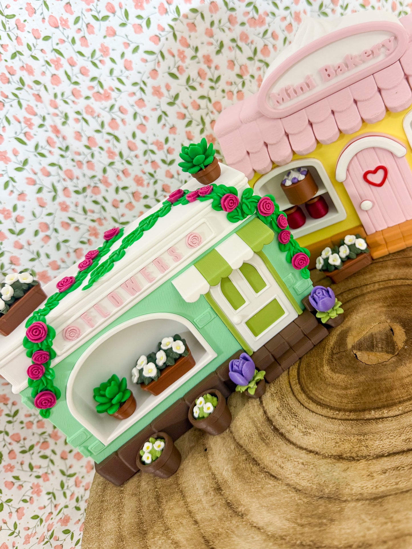 ‘Love Blooms Here’ Mini Florist Shop Set
