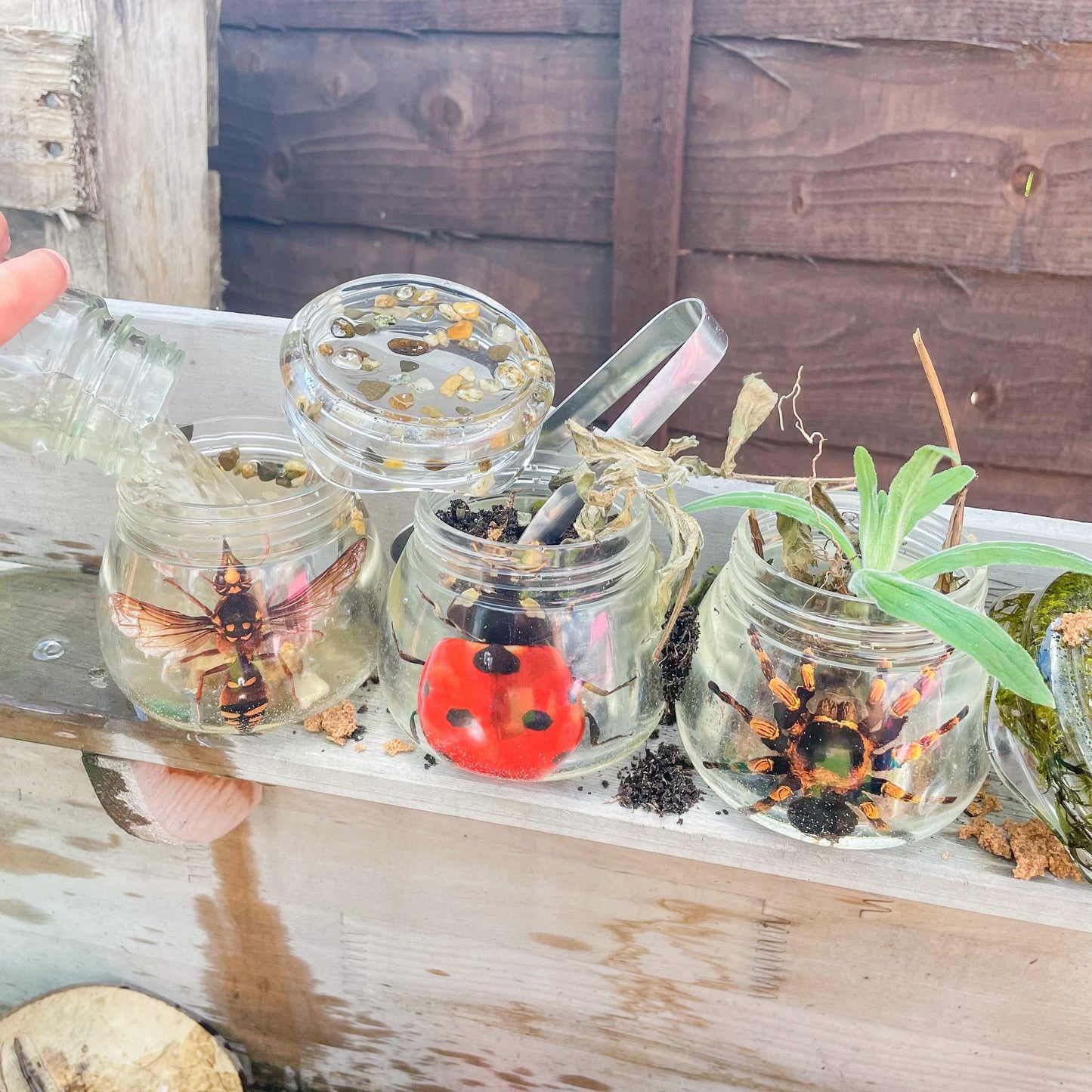 Bugs in a Jar Resin Mixing Potion Set