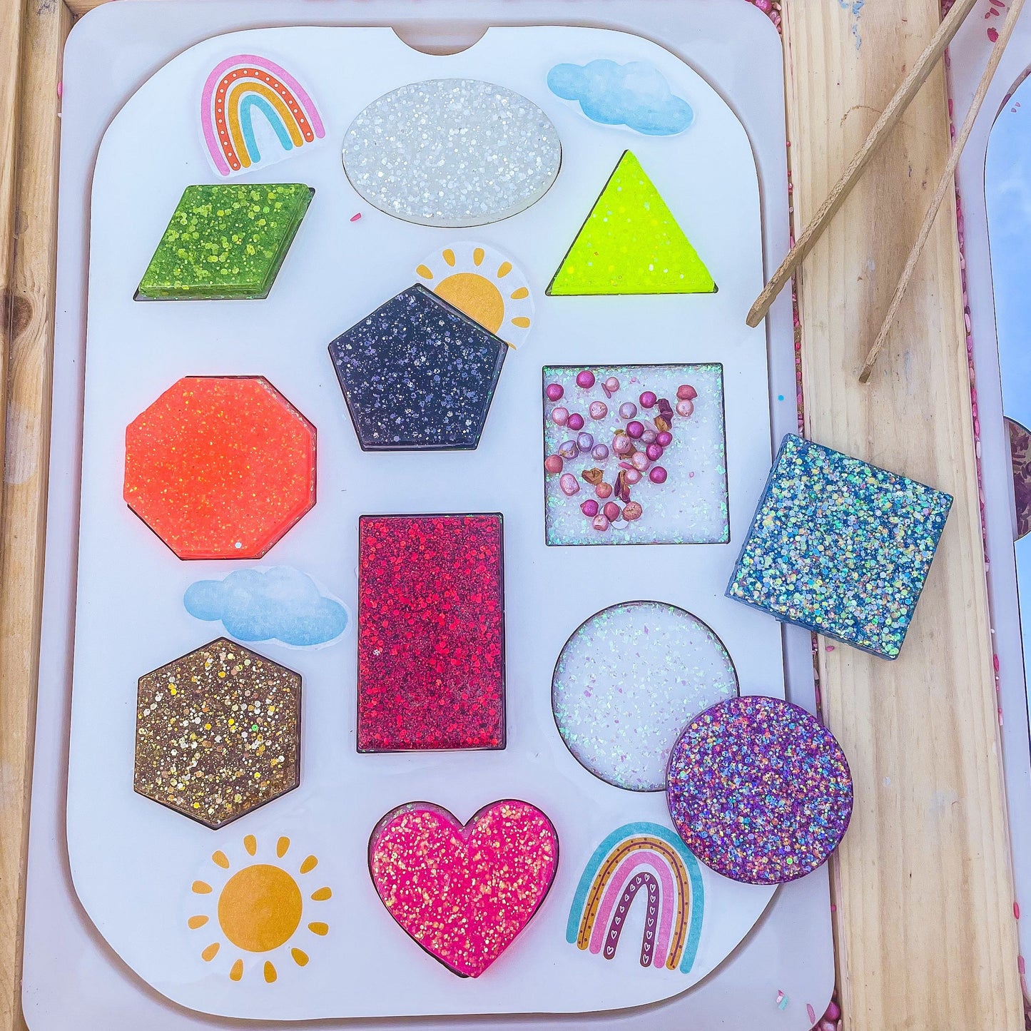 White Customised Shape Puzzle Trays for Flisat Table