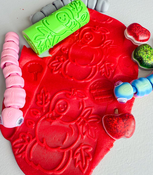 Nibble & Wriggle Playdough Roller