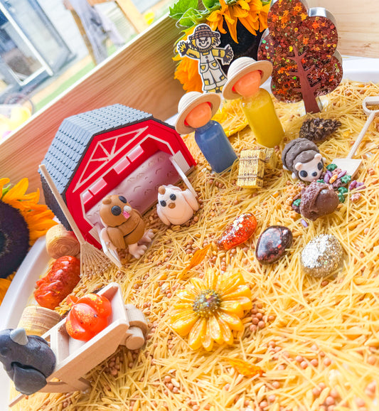 Harvest & Hay-bales Small World Sensory Kit