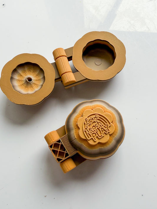 Pumpkin dough mould - slight aesthetic imperfection