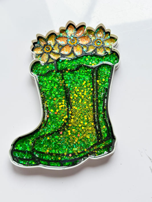 Gardening Wellies Sensory Tray with Resin