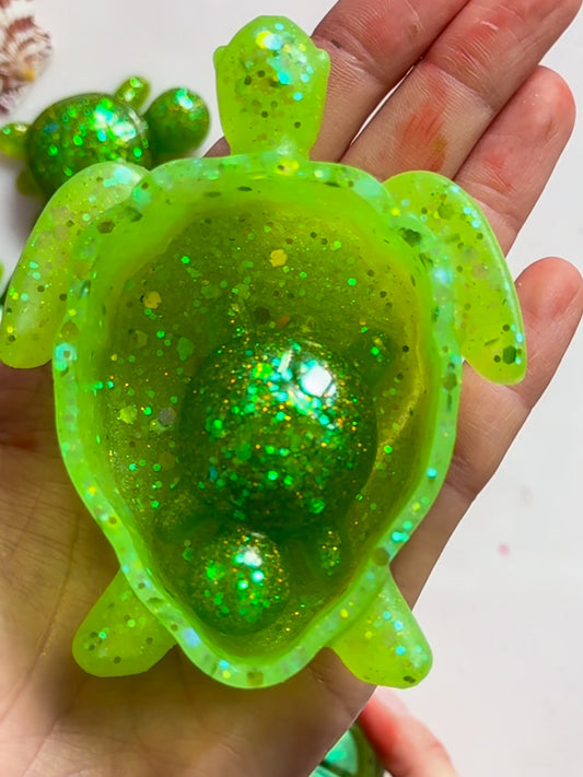 Sea Turtle Mama trinket and her little babe