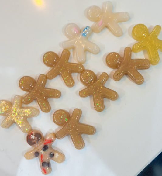 10 gingerbread men